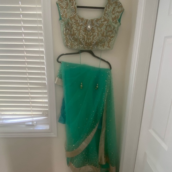 Saree - Picture 8 of 8